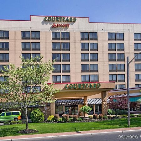 Courtyard By Marriott Secaucus Meadowlands Hotel Buitenkant foto