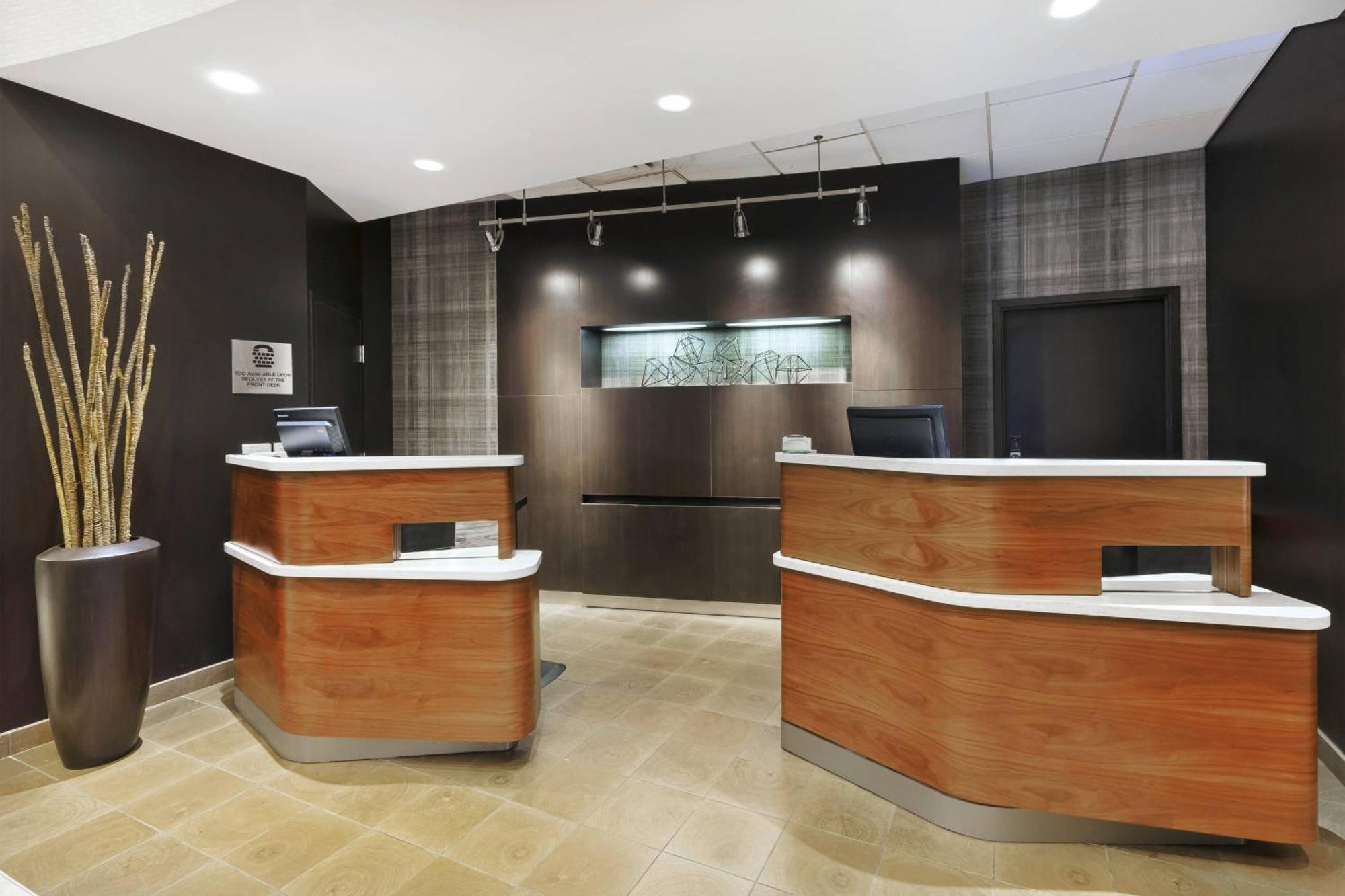 Courtyard By Marriott Secaucus Meadowlands Hotel Buitenkant foto