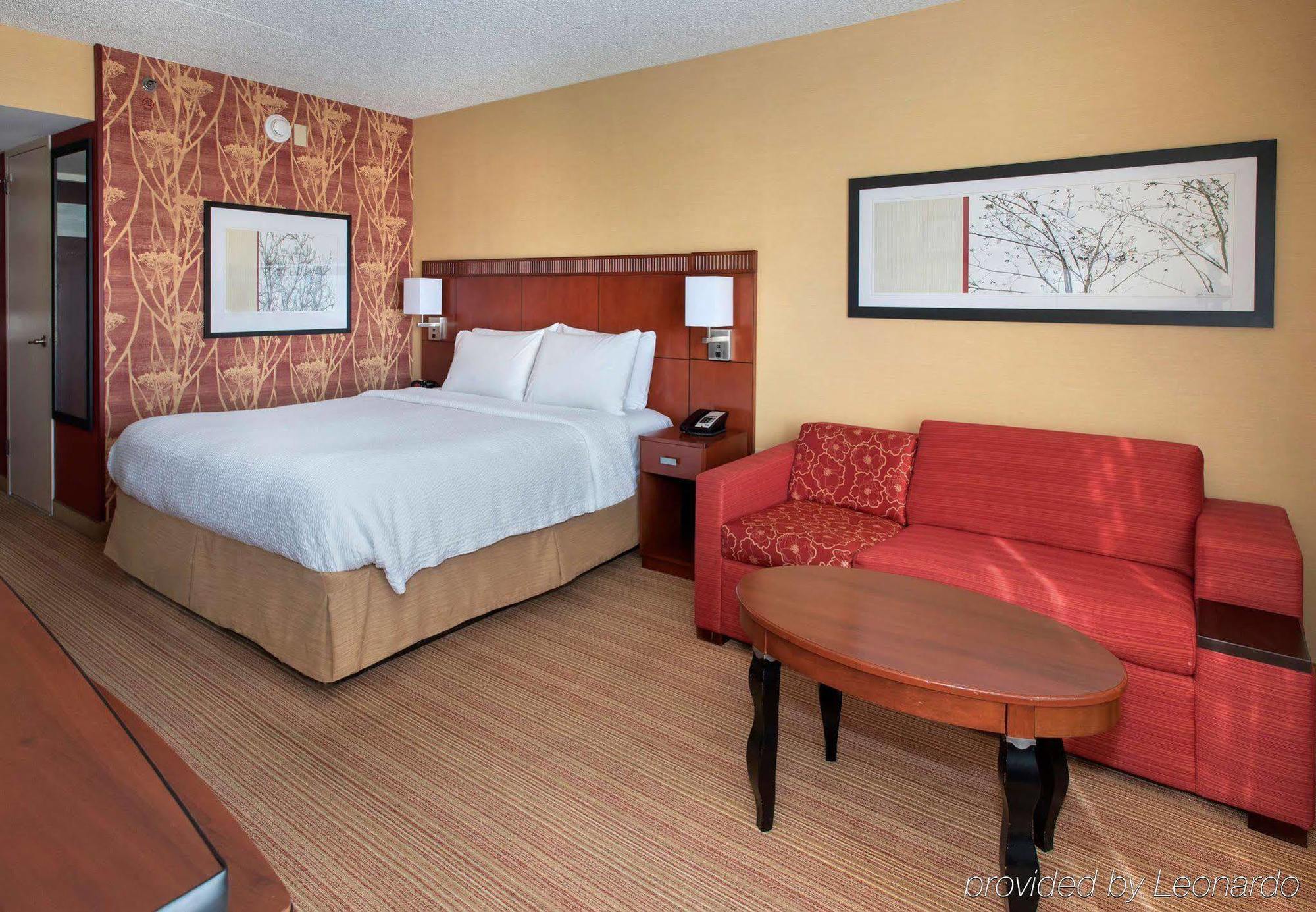 Courtyard By Marriott Secaucus Meadowlands Hotel Buitenkant foto