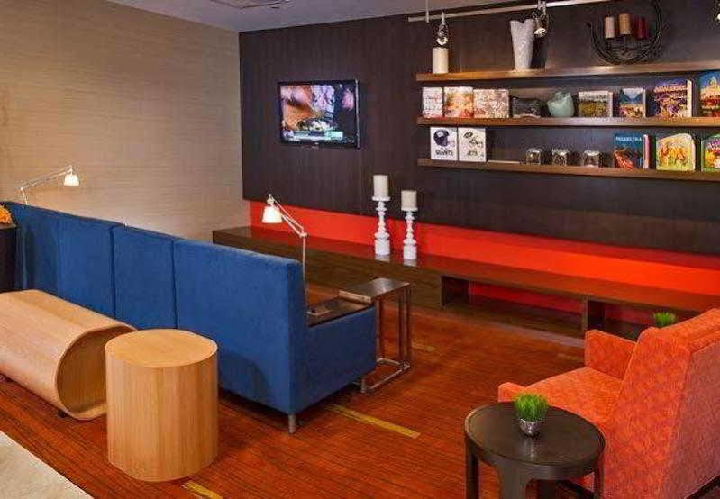 Courtyard By Marriott Secaucus Meadowlands Hotel Buitenkant foto