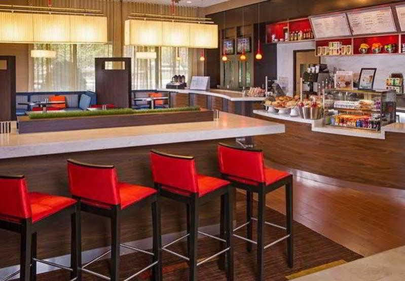 Courtyard By Marriott Secaucus Meadowlands Hotel Buitenkant foto